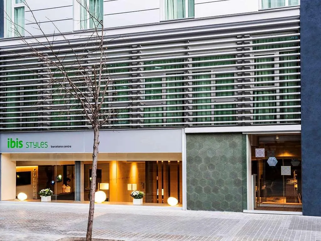 Ibis Styles Barcelona Centre Hotel 2*,